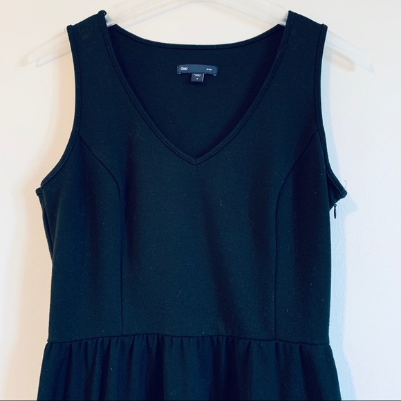 Gap sleeveless dress with pockets. Size 4 - Picture 4 of 6